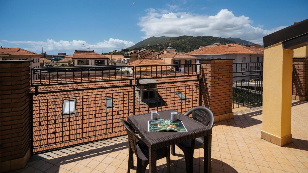 Dei Mille 31 B Daire Albenga Dış mekan fotoğraf